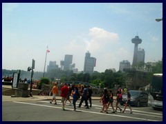 Niagara Pkwy/Clifton Hill, viewing terrace